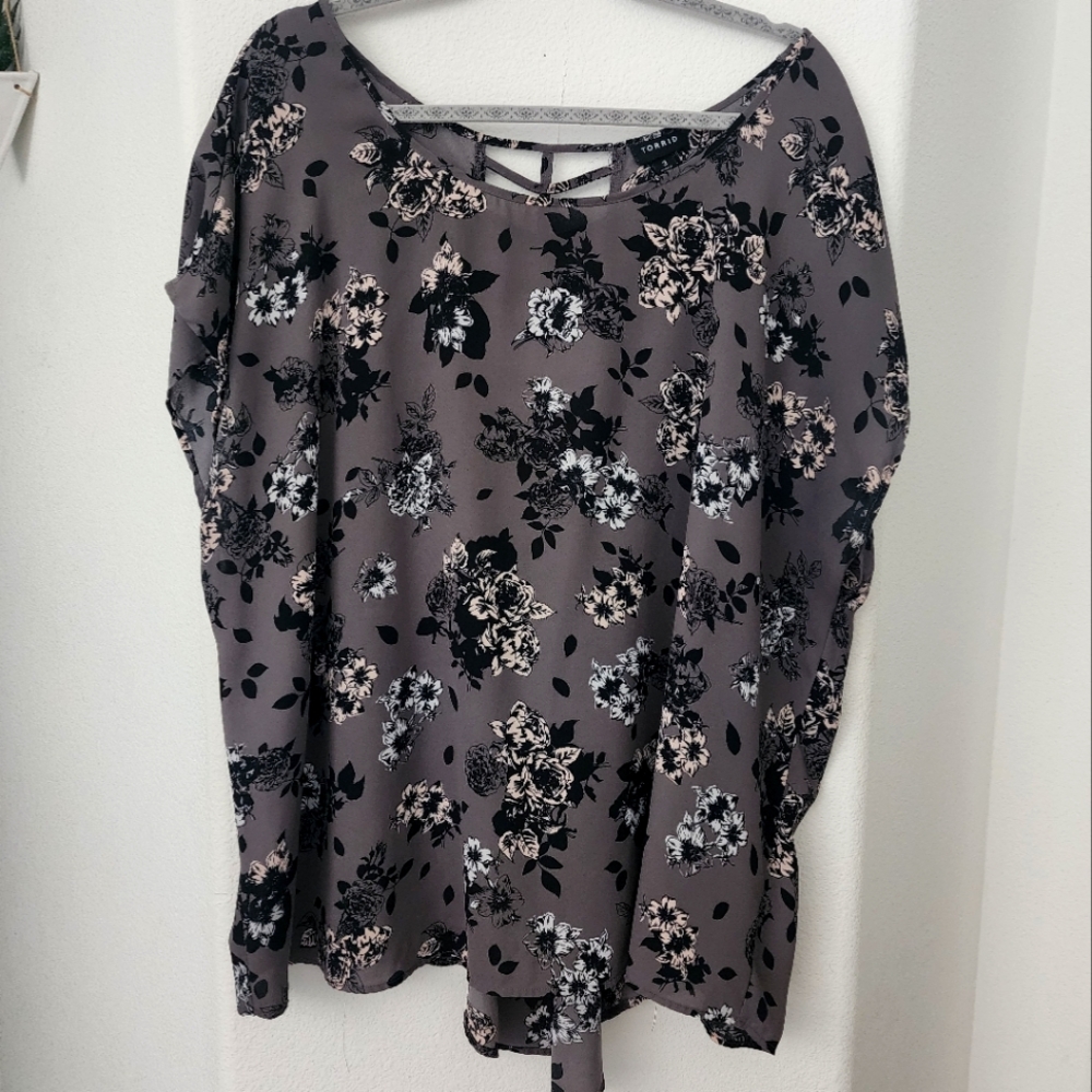 Torrid georgette blouse
